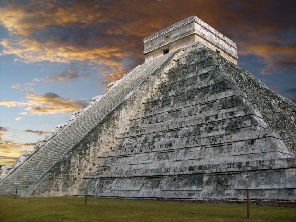 ¿Cuál es la multa por subir a Chichén Itzá?