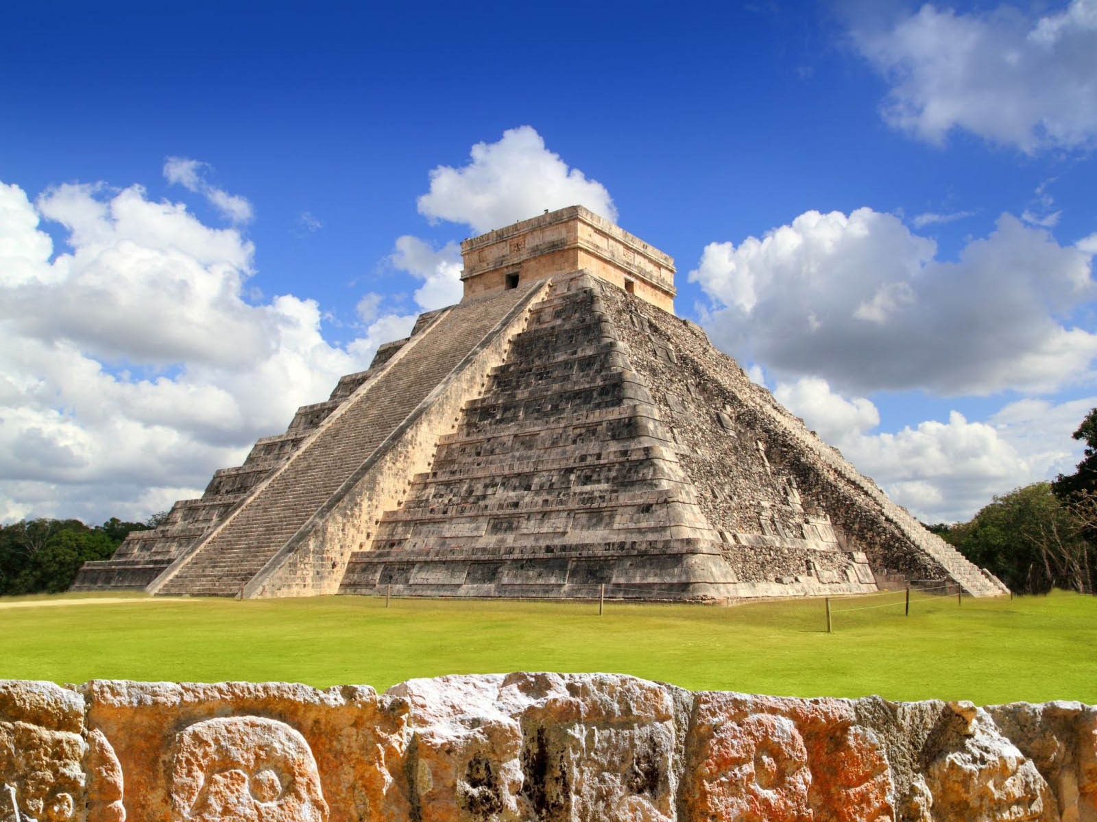 ¿Dónde está ubicada la pirámide de Chichen Itza?