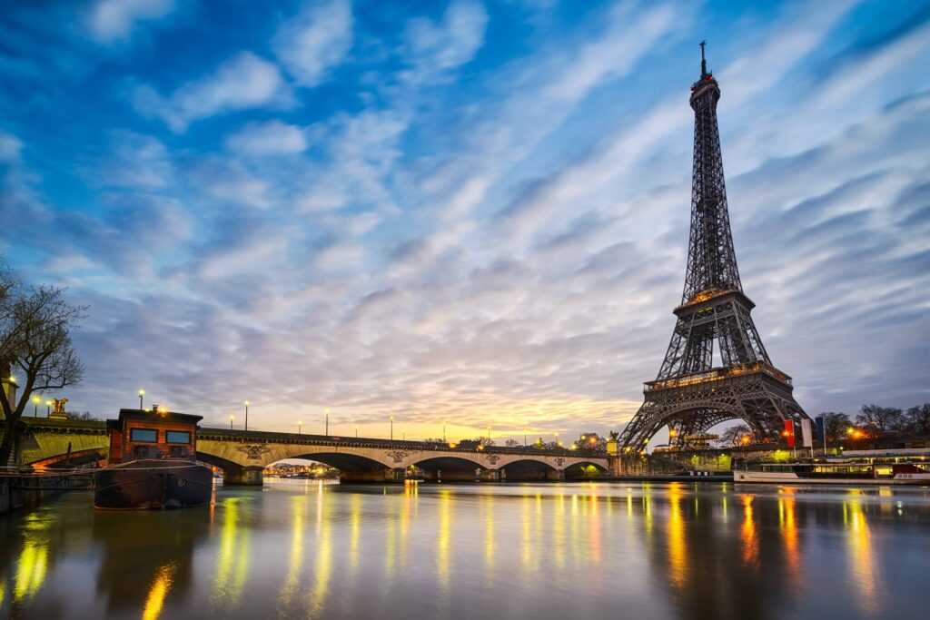 ¿Cómo ir de París a otras ciudades o destinos cercanos?