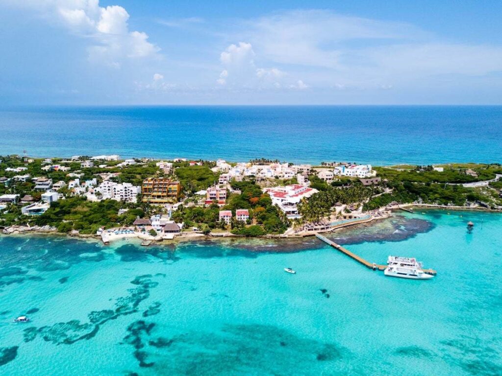 ¿Cómo se viaja a Isla Mujeres?