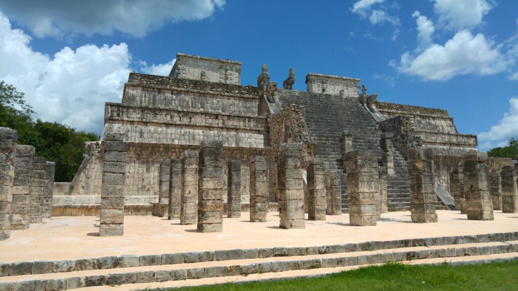 ¿Cuántos años tiene la pirámide de Chichen Itza?