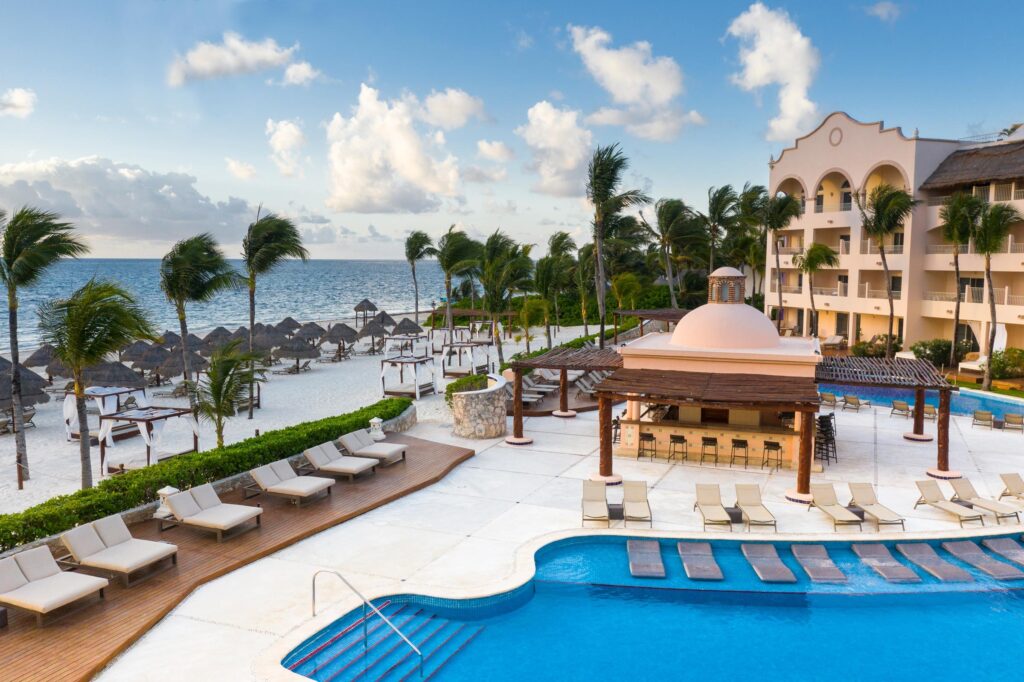 ¿Cuántos hoteles hay en la Riviera Maya?
