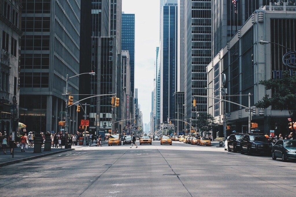 ¿Qué experiencias únicas ofrece Nueva York para parejas recién comprometidas buscando emociones o relajación después de la propuesta? ¿Qué experiencias únicas ofrece Nueva York para parejas recién comprometidas buscando emociones o relajación después de la propuesta?