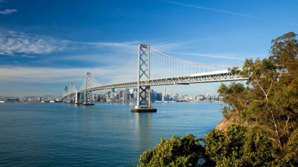 ¿Cuál es la guía definitiva para disfrutar de una mini luna de miel en San Francisco después de la propuesta de matrimonio?