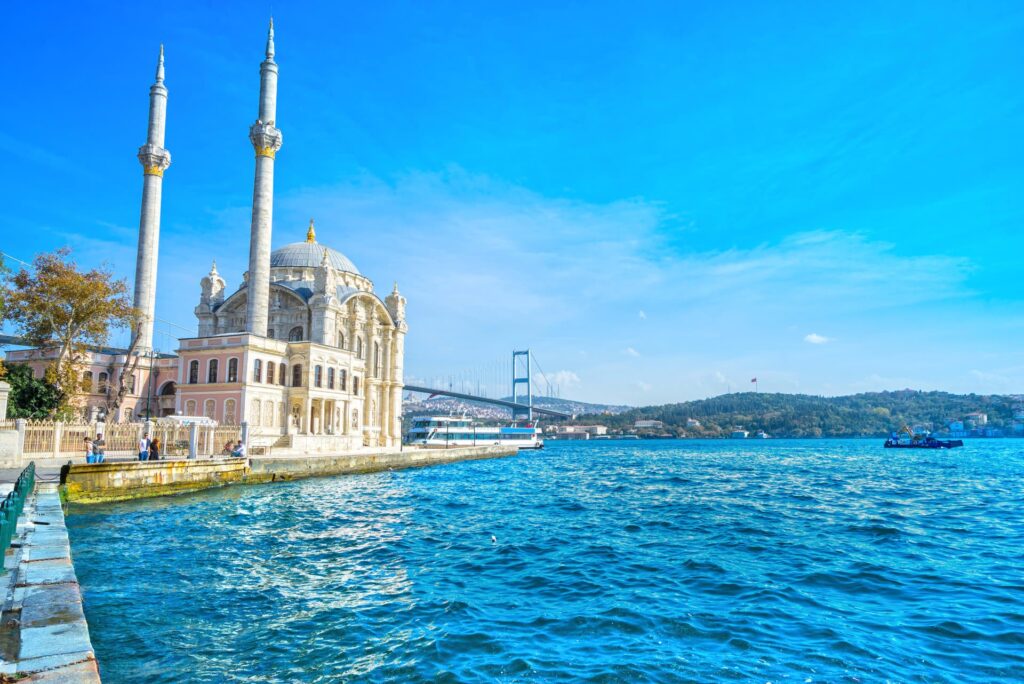 ¿Cuáles son los estilos de anillos de compromiso más recomendados para una propuesta en Estambul? ¿Cuáles son los estilos de anillos de compromiso más recomendados para una propuesta en Estambul?