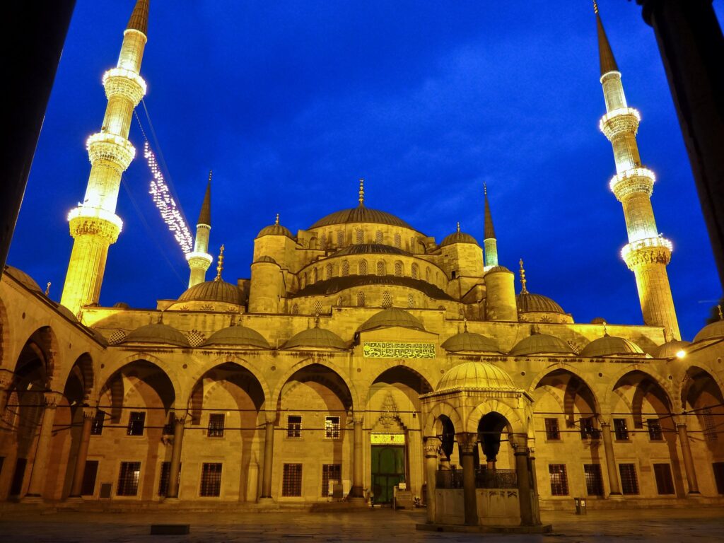 ¿Dónde se pueden encontrar rincones secretos y románticos para propuestas en Estambul? ¿Dónde se pueden encontrar rincones secretos y románticos para propuestas en Estambul?