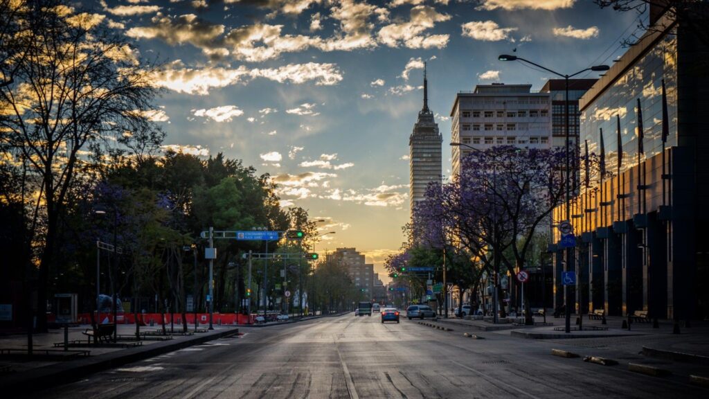Escapadas desde CDMX: Destinos Imperdibles a Corta Distancia Escapadas desde CDMX: Destinos Imperdibles a Corta Distancia