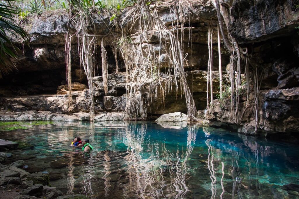 Cenotes Ocultos: Descubre los Secretos Mejor Guardados de la Riviera Maya