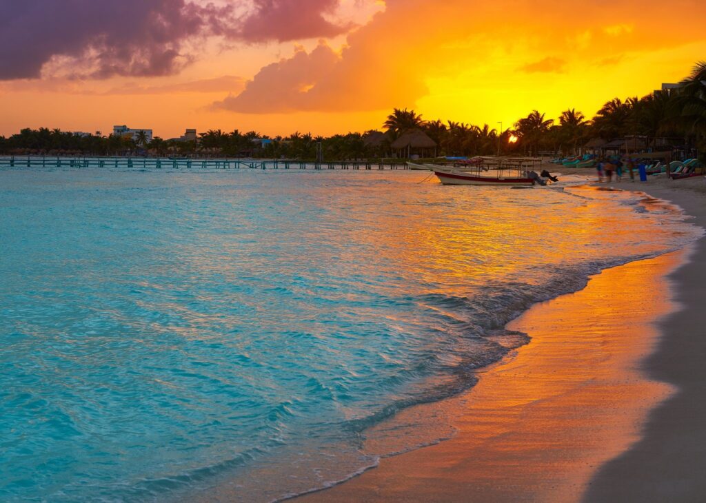 Excursiones desde Mahahual: Aventuras Cercanas y Sitios de Buceo