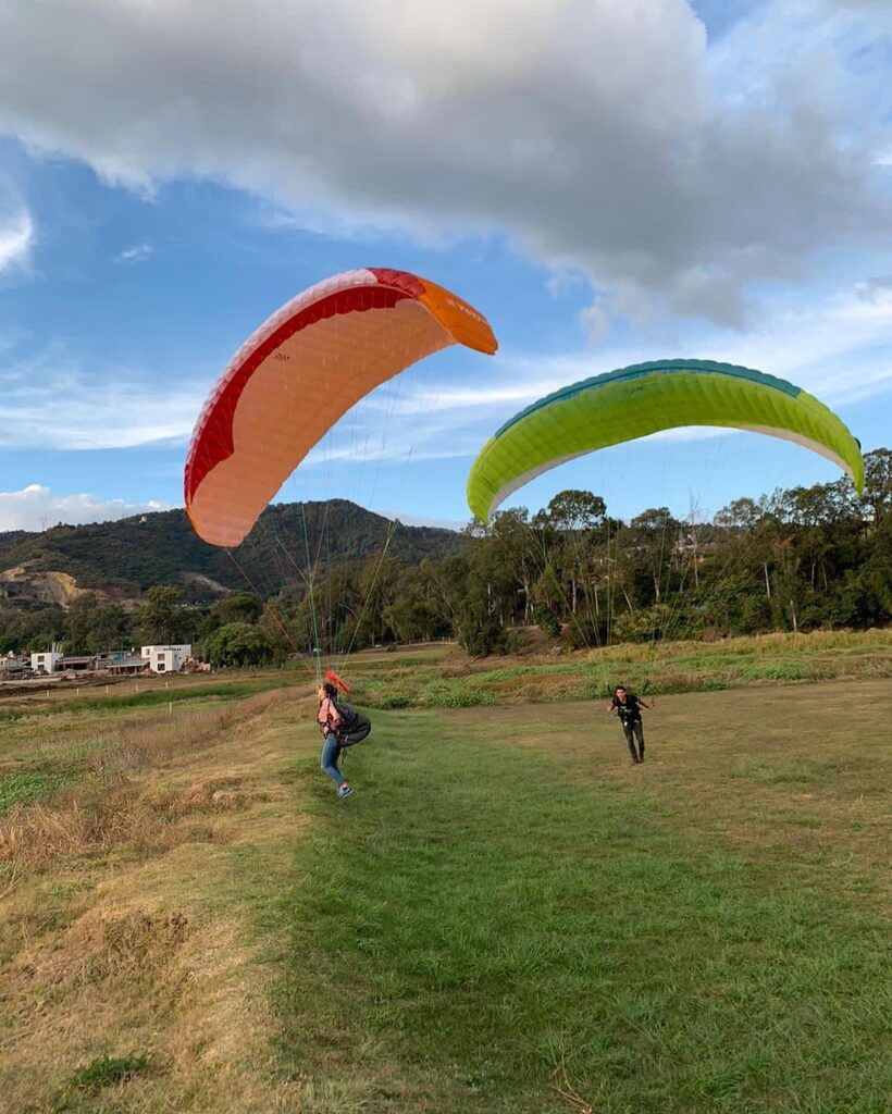 Descubre cómo minimizar el impacto ambiental del parapente y paracaidismo en Valle de Bravo con nuestras prácticas sostenibles. ¡Aventura y conservación juntas! Descubre cómo minimizar el impacto ambiental del parapente y paracaidismo en Valle de Bravo con nuestras prácticas sostenibles. ¡Aventura y conservación juntas!