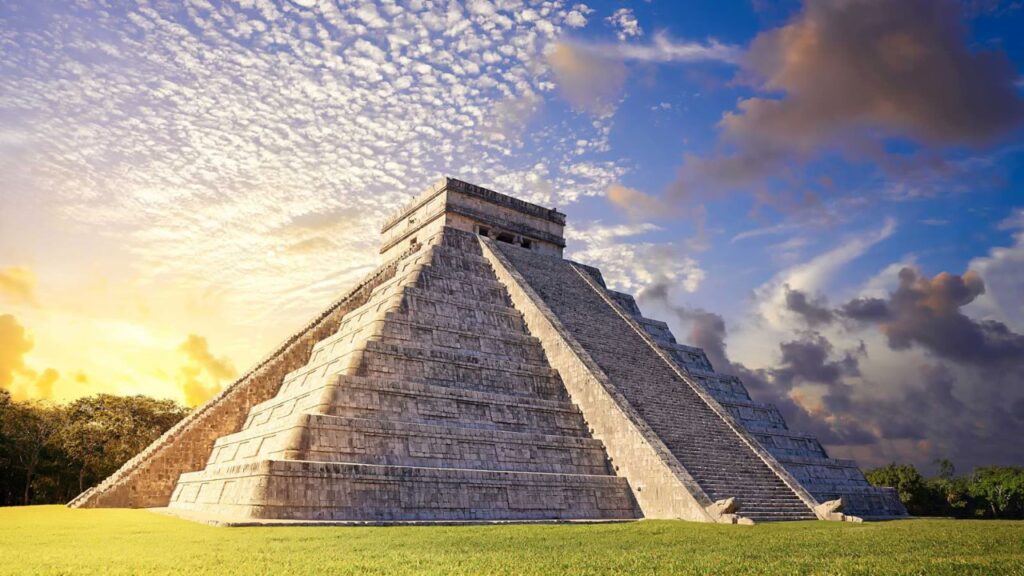 Lo Más Bonito de Chichén Itzá: Lugares Imperdibles Lo Más Bonito de Chichén Itzá: Lugares Imperdibles