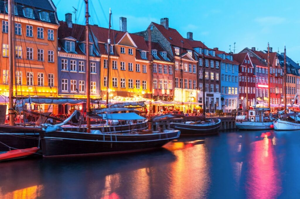 Descubre los imprescindibles para un viaje a Copenhague en invierno: Ropa y accesorios que no pueden faltar Descubre los imprescindibles para un viaje a Copenhague en invierno: Ropa y accesorios que no pueden faltar