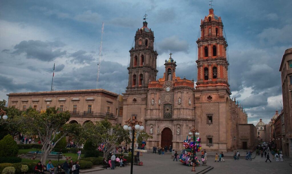 Lugares para disfrutar de la vida nocturna en San Luis Potosí con tu pareja Lugares para disfrutar de la vida nocturna en San Luis Potosí con tu pareja