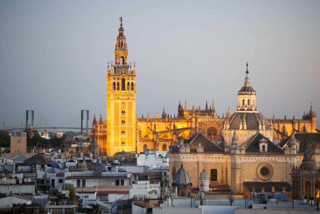Qué ponerse en Sevilla en otoño: Sugerencias de moda para turistas que visitan la hermosa ciudad de Sevilla con estilo y comodidad - HolboxPhotos. Qué ponerse en Sevilla en otoño: Sugerencias de moda para turistas que visitan la hermosa ciudad de Sevilla con estilo y comodidad - HolboxPhotos.
