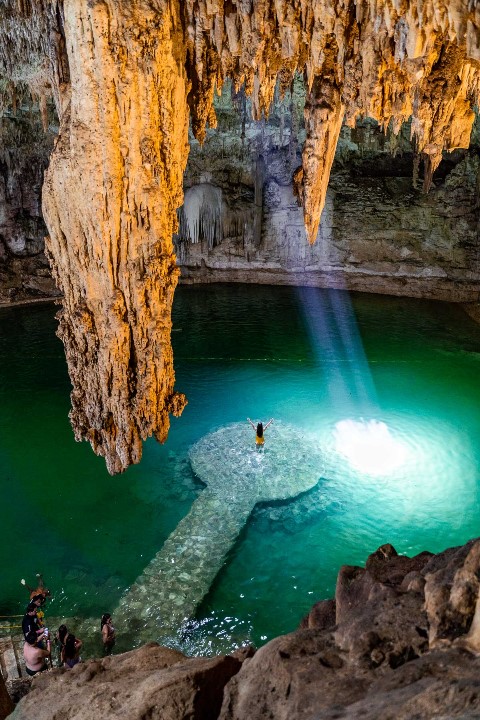 Descubre Cenote Ik Kil: La Joya de los Cenotes en la Riviera Maya