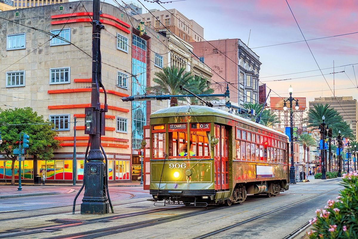 qué-experiencias-únicas-ofrece-nueva-orleans-para-parejas-recién-comprometidas-buscando-emociones-o-relajación-después-de-la-propuesta